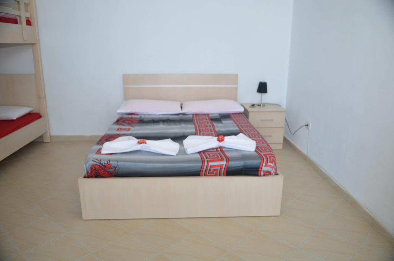Vila Hadhri Borsh Exterior foto