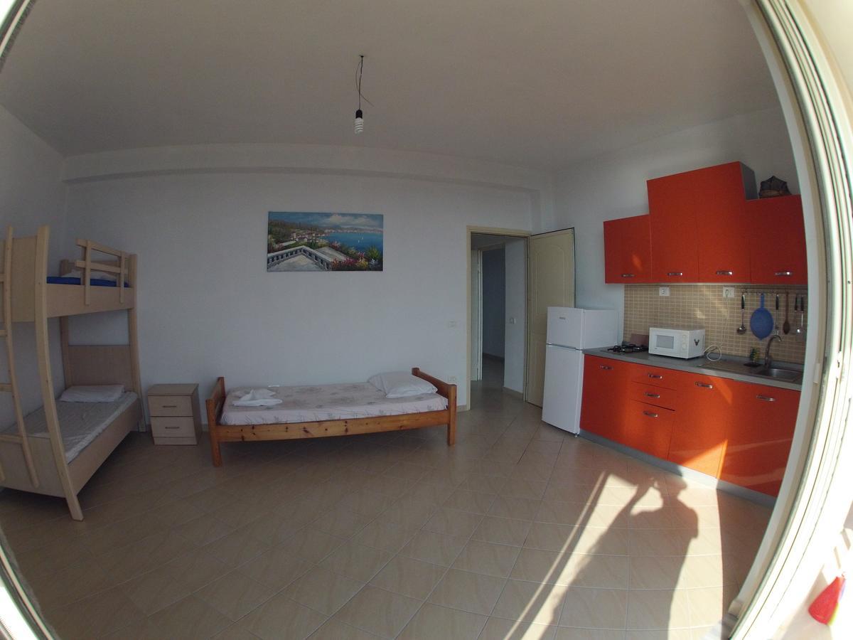Vila Hadhri Borsh Exterior foto